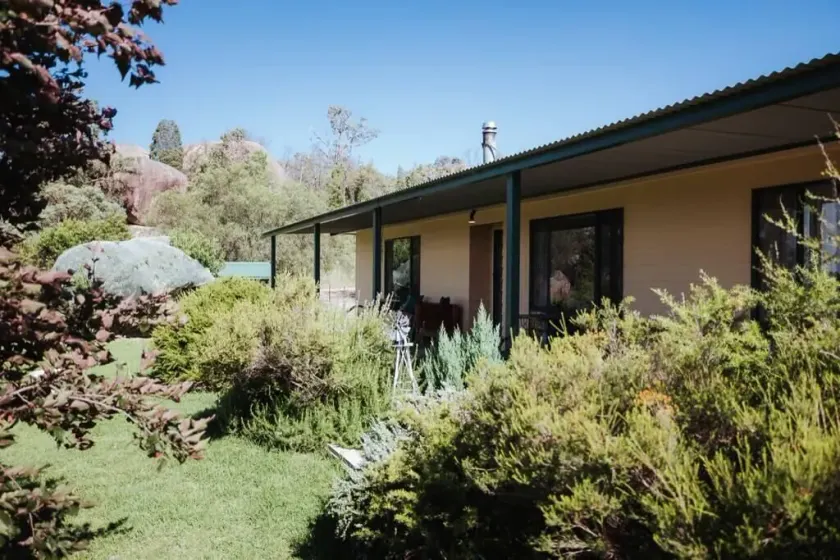 Tiny Truck at Ithaca - Mudgee's Most Unique Stay - Image 1