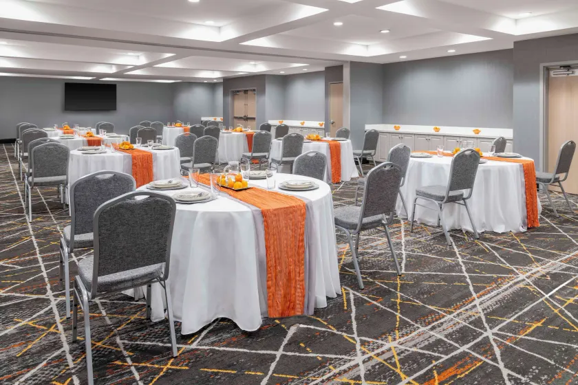 Hampton Inn Olathe - Image 1