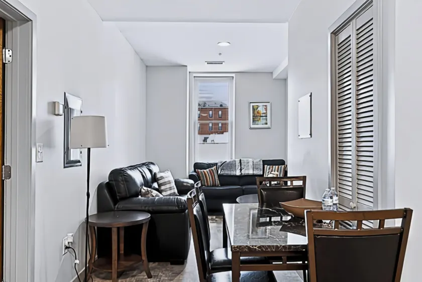 Hilliard Lofts Cleveland Downtown - Image 1