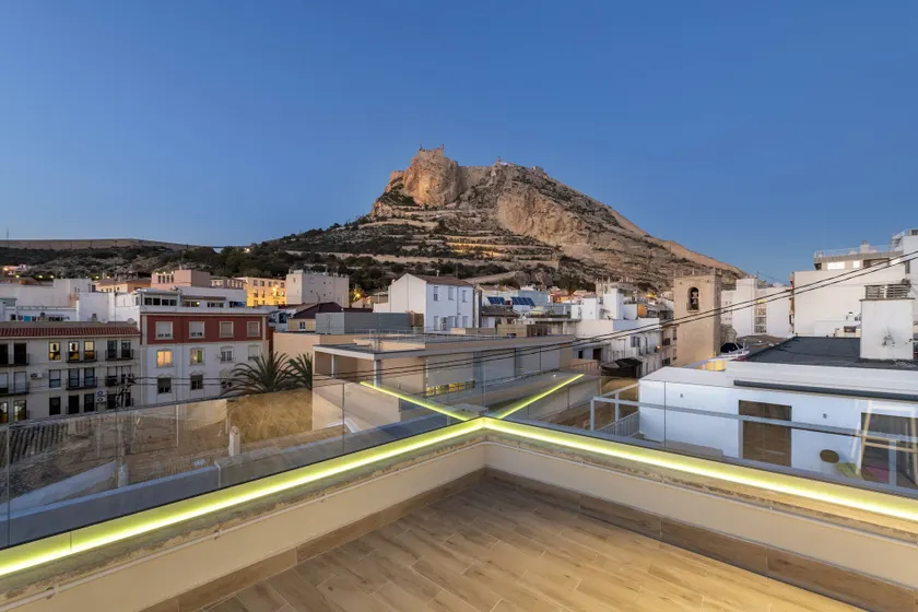 Odyssey Rooms Alicante - Image 1