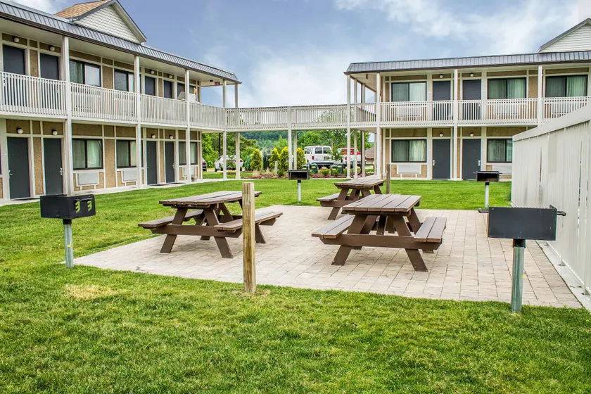 Quality Inn Cambridge - Image 1