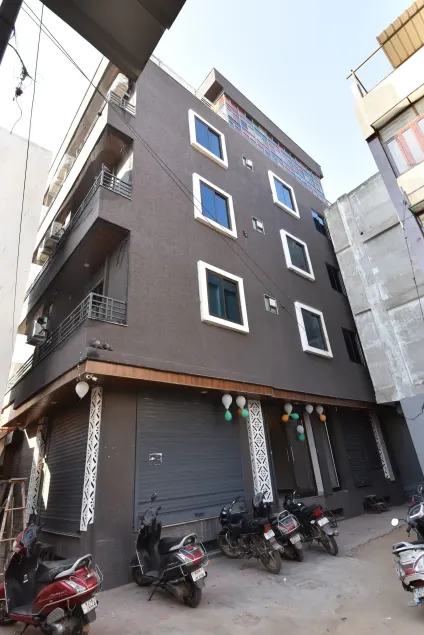 Hotel Kailash Villa - Image 1