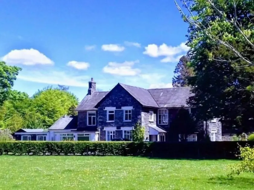 Bluebird Lodge - Image 1