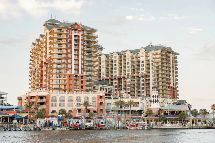 Harbor Suites at Harborwalk Village - Image 1