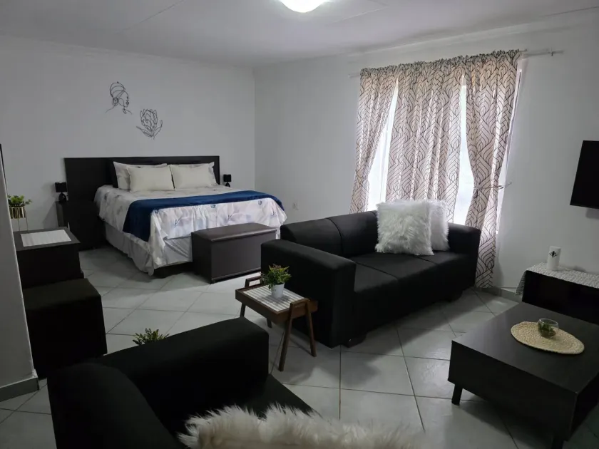 The Klip Pot is a Open Plan Self Catering Unit - Image 1
