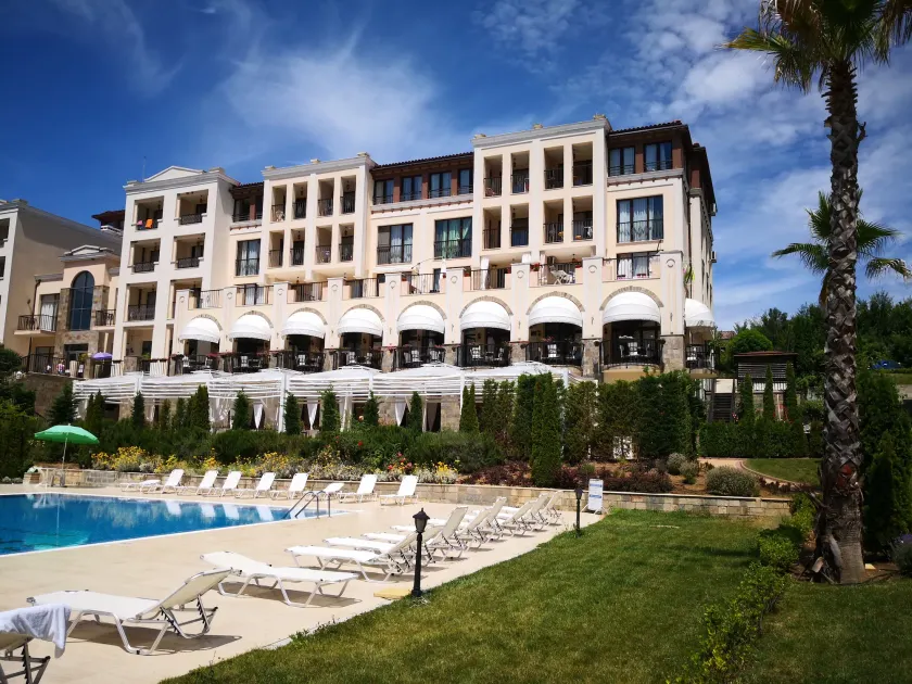 Paradise Gardens & Dunes Hotel - Image 1