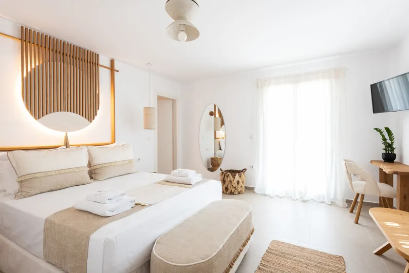 Sersi Paros - Room