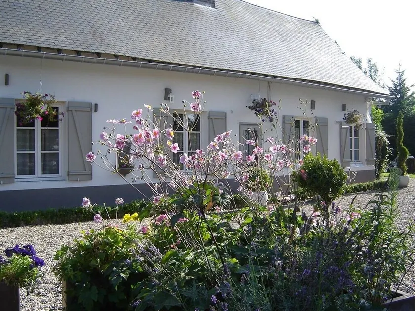 Cottage d Hamicourt - Image 1