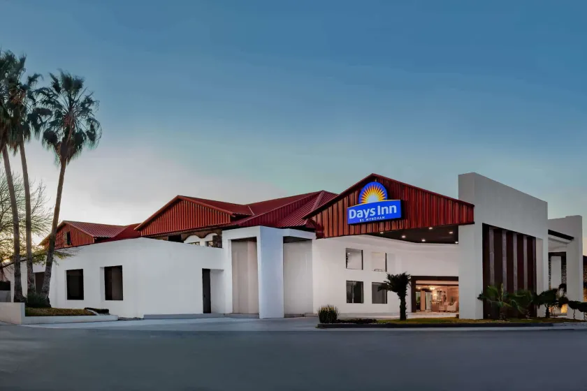 Days Inn by Wyndham Piedras Negras - Image 1