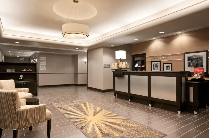 Hampton Inn & Suites Mansfield - Image 1