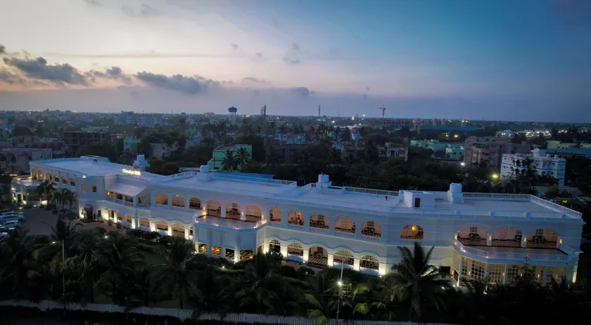 Chanakya BNR Hotel - Image 1