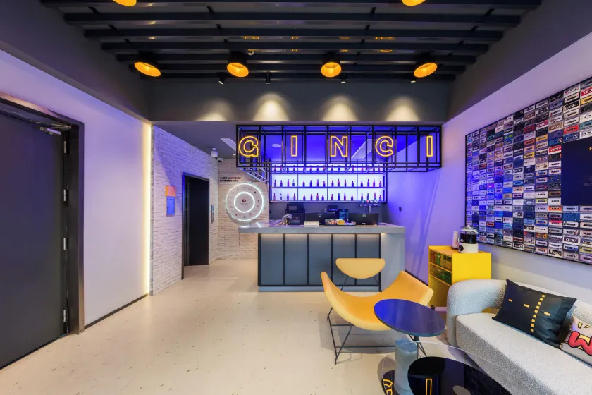 Jing Xi Lian Lian Jiu Dian - Lobby