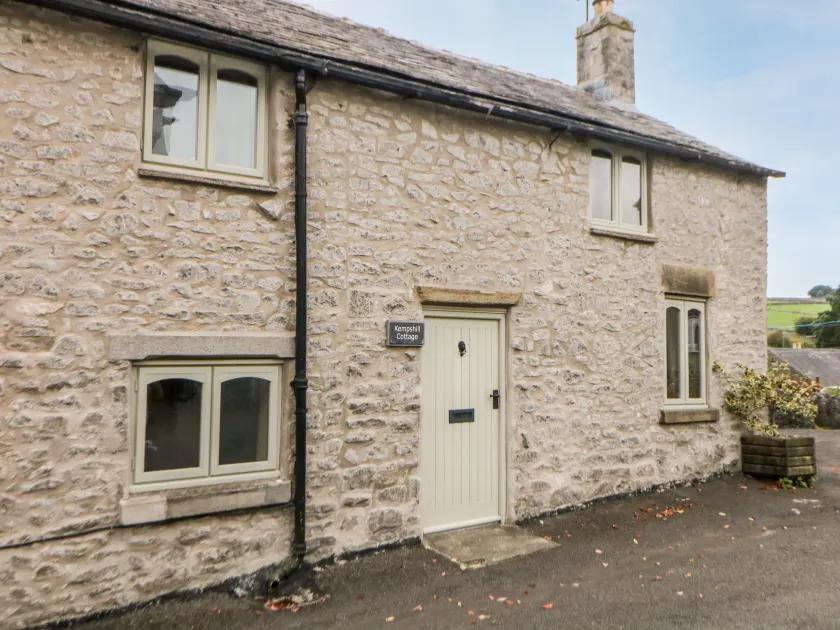 Kempshill Cottage - Image 1