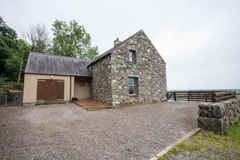 Carreg Wen - Image 1