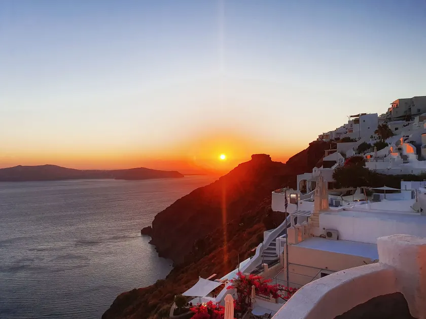 Karpimo Scenery - Caldera Sunset View - Private Hot Tub - Firostefani - Image 1