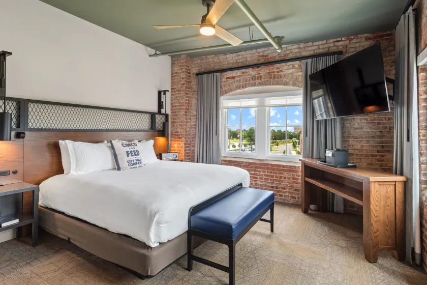 City Mills Hotel - Image 1