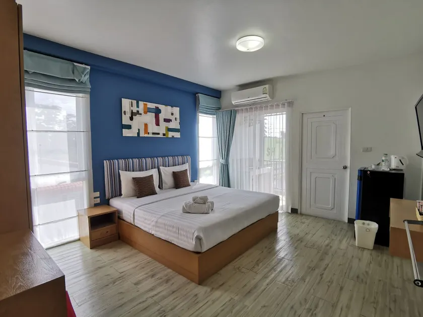 Shyne Place - Image 1