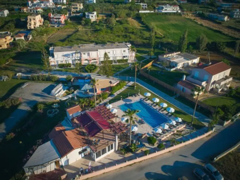 Odos Oneiron Tavronitis Bay - Image 1