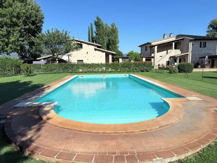 Luxurious Umbrian Villa With Private Pool and Stunning Views - Image 1