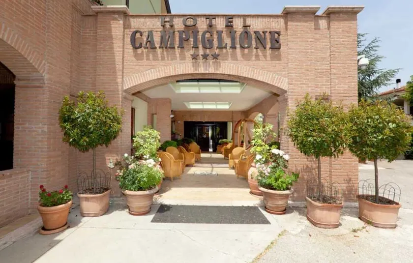 Campiglione Hotel - Image 1