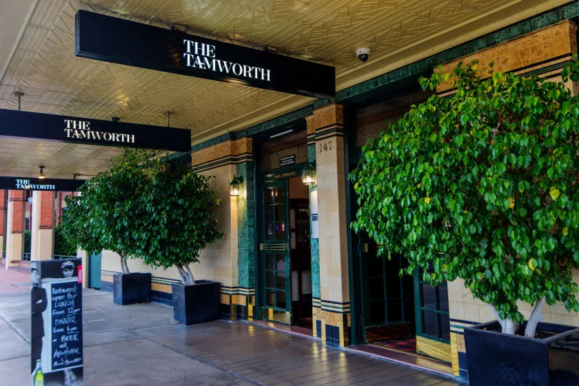The Tamworth Hotel - Image 1