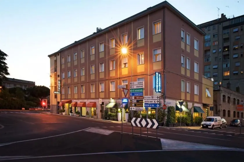 Hotel Roma - Image 1