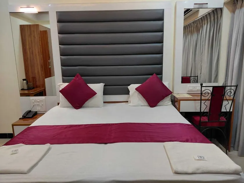 Hotel Woodland - Image 1