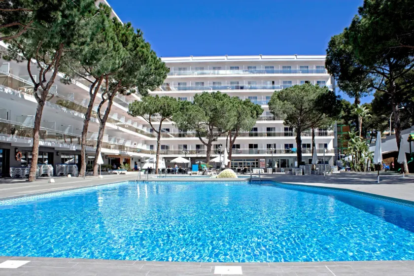 Hotel Best Oasis Park - Image 1