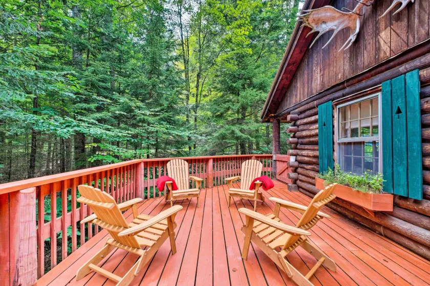 Private Wooded Cabin: 7 Mi to Mount Snow! - Image 1