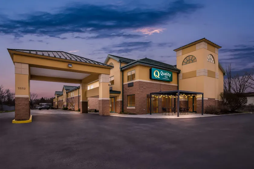  Quality Inn Brewerton - Syracuse Oneida Lake Area - Image 1