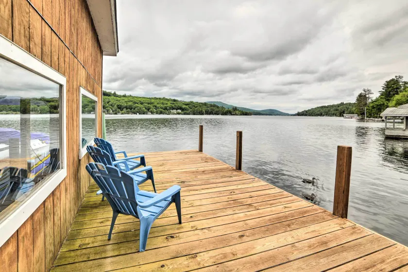 Lakefront Alton Bay Retreat w/ Dock Near Beaches! - Image 1