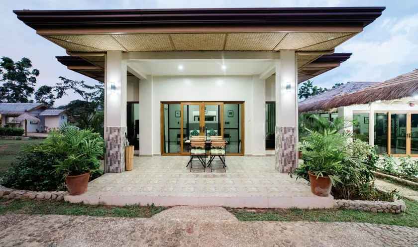 Denika's Suites - Image 1