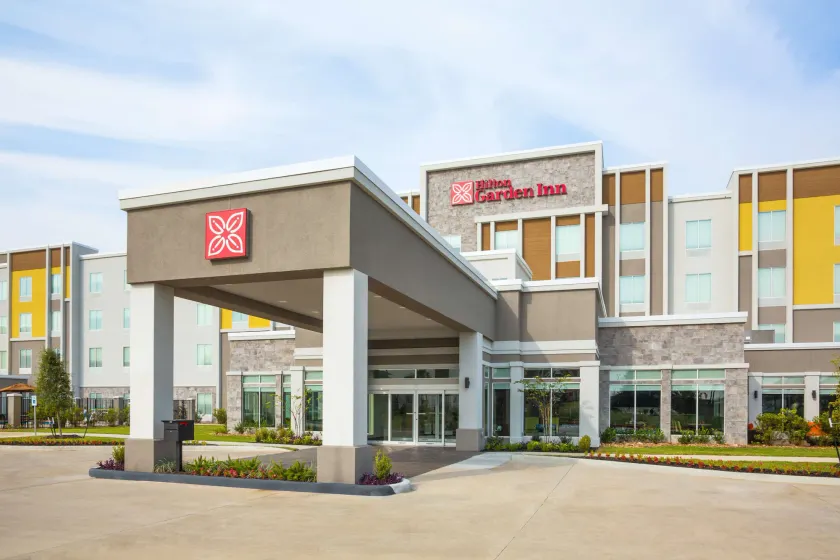Hilton Garden Inn Houston-Baytown - Image 1