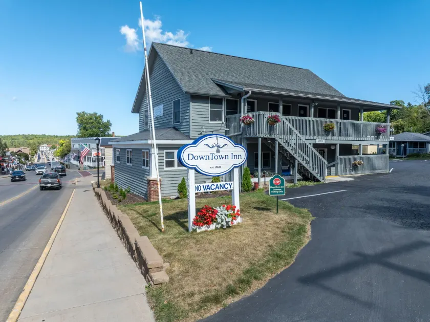 DownTown Inn - Image 1