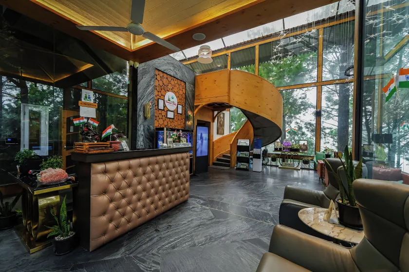 Kasauli Hills Resort - Image 1