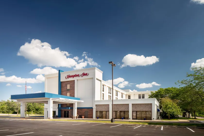 Hampton Inn Kansas City/Shawnee Mission - Image 1