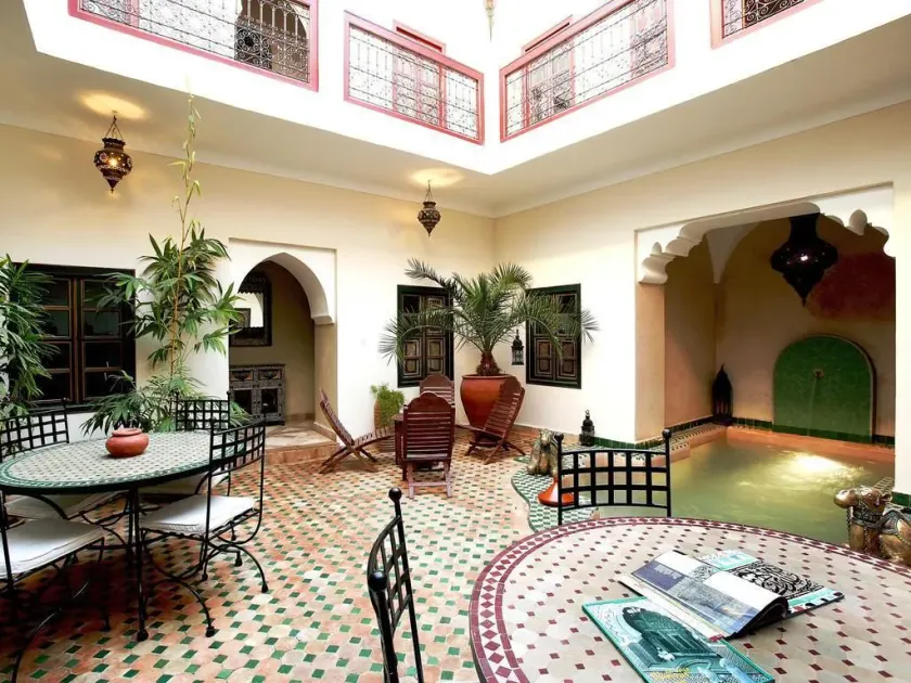 Riad Julia - Image 1