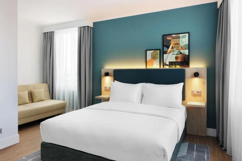 Spark by Hilton Essen City Centre - Image 1