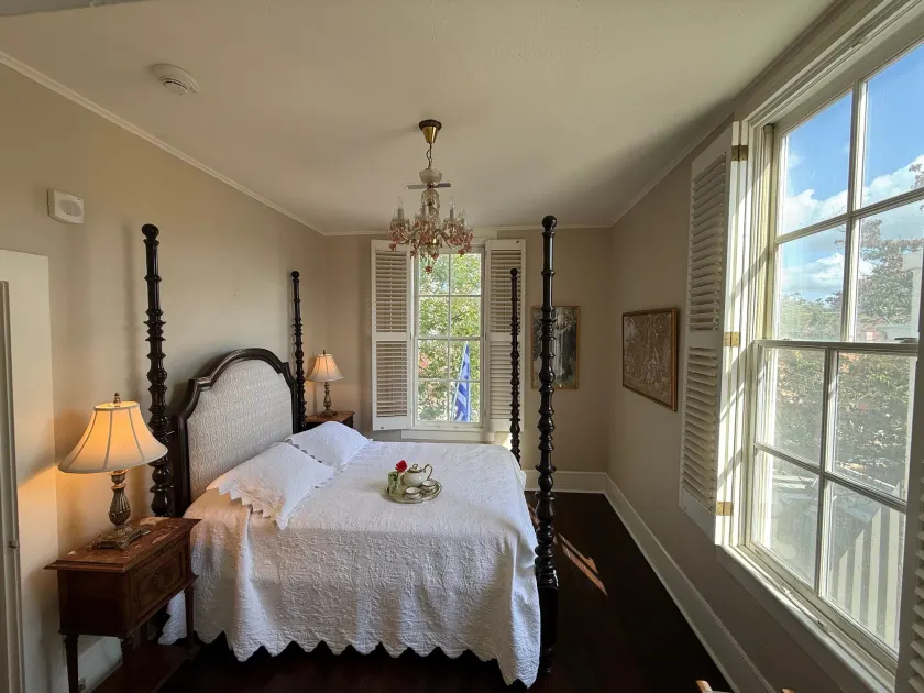 Hotel St. Helena - Image 1