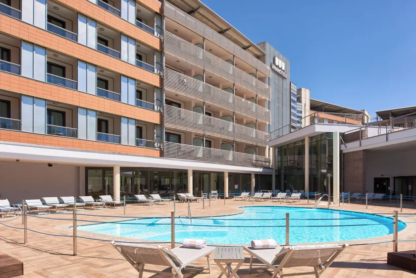 UNAHOTELS Varese - Image 1