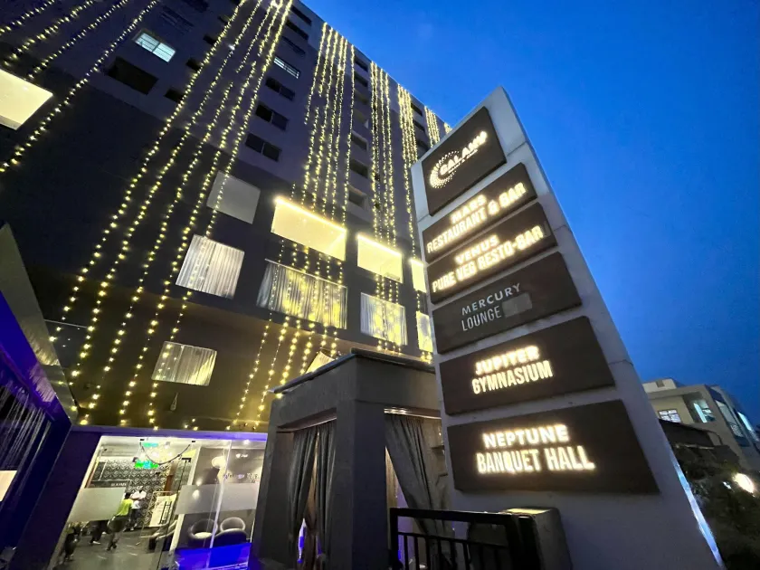 Galaxy Club & Hotel - Image 1