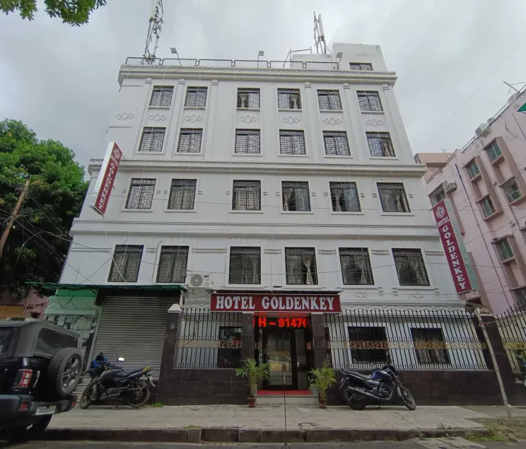 Hotel Goldenkey - Image 1