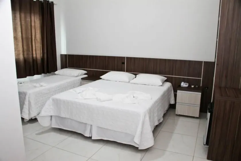 Miotto Executive Hotel - Image 1