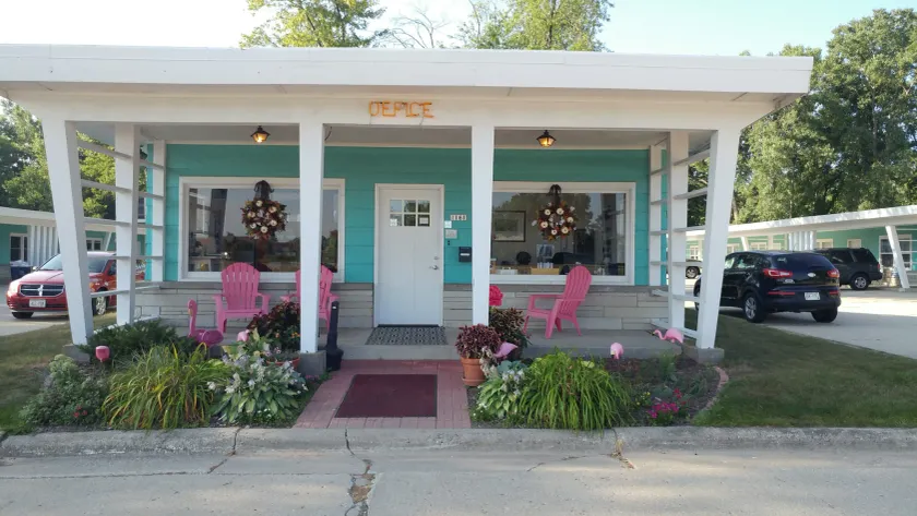 Motel 57 - Image 1