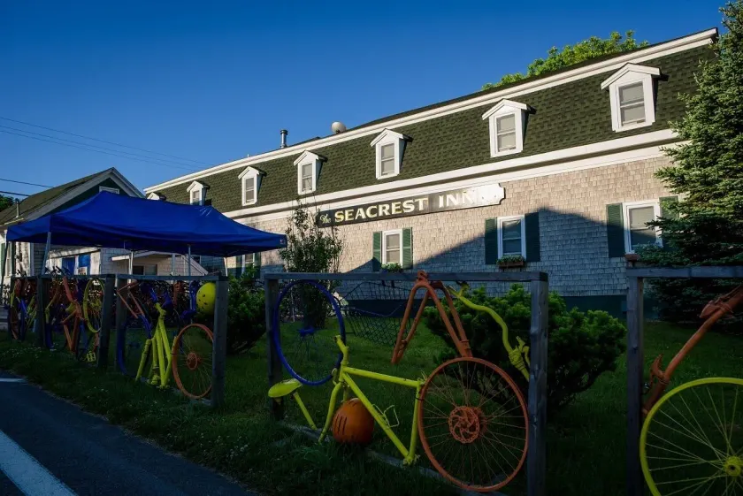 Seacrest Inn - Image 1
