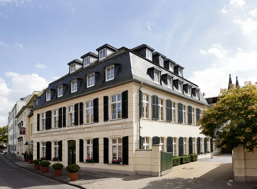 Classic Hotel Harmonie - Image 1
