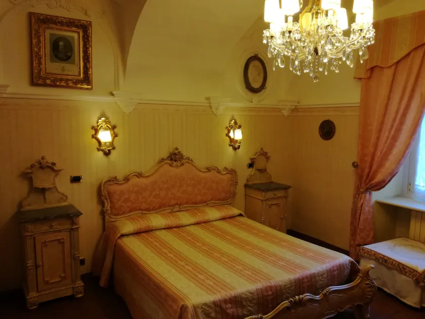 Ai Savoia B&B - Guest House - Image 1