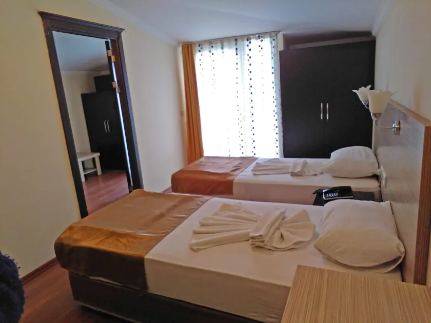 Kleopatra Bavyera Hotel - Image 1