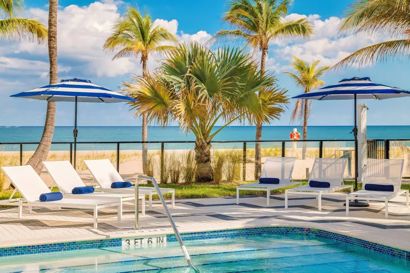 Plunge Beach Resort - Image 1