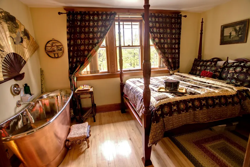 Cobblestone Bed and Breakfast - Image 1